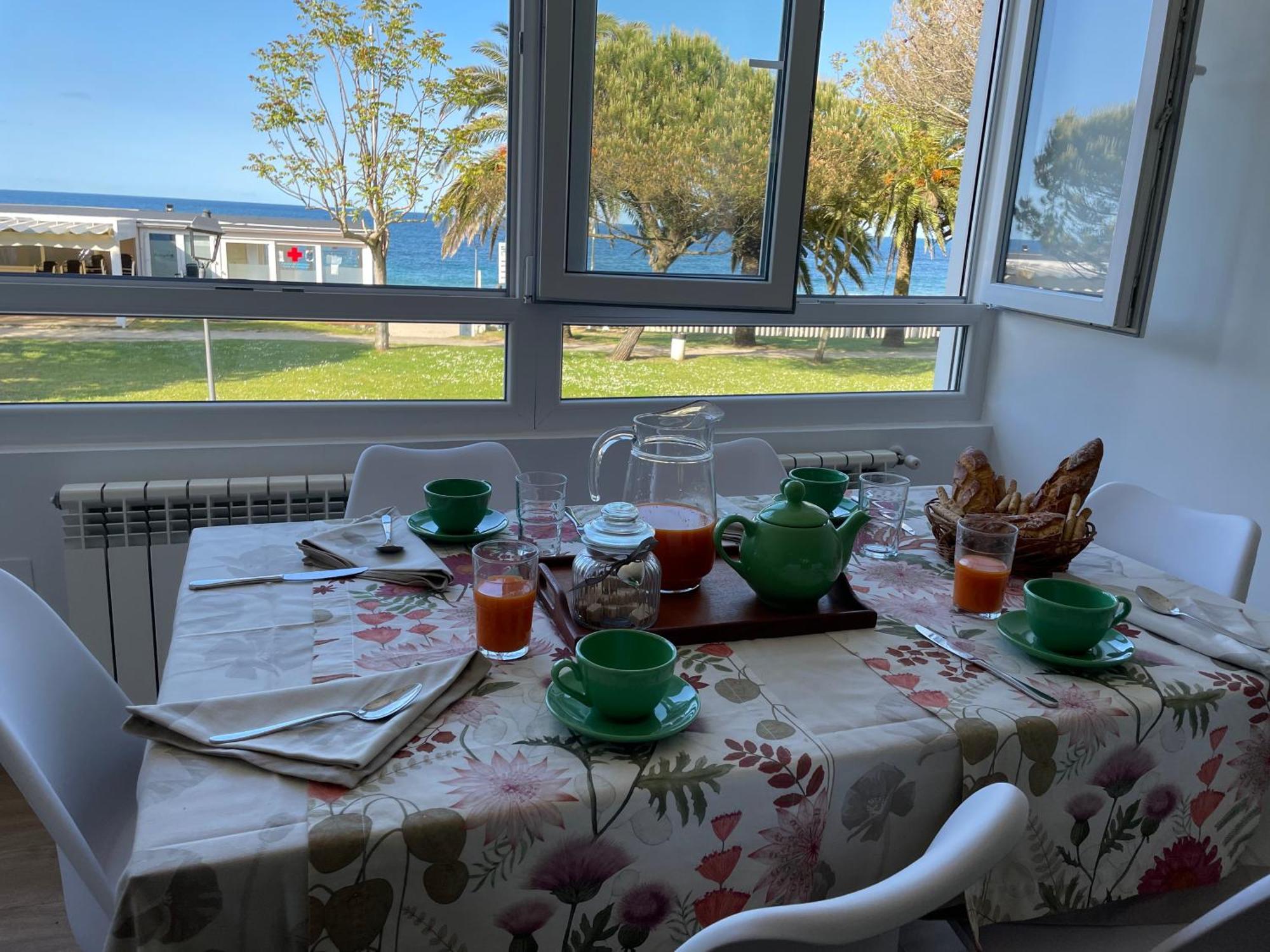 Apartamento Comillas Beach Exteriör bild